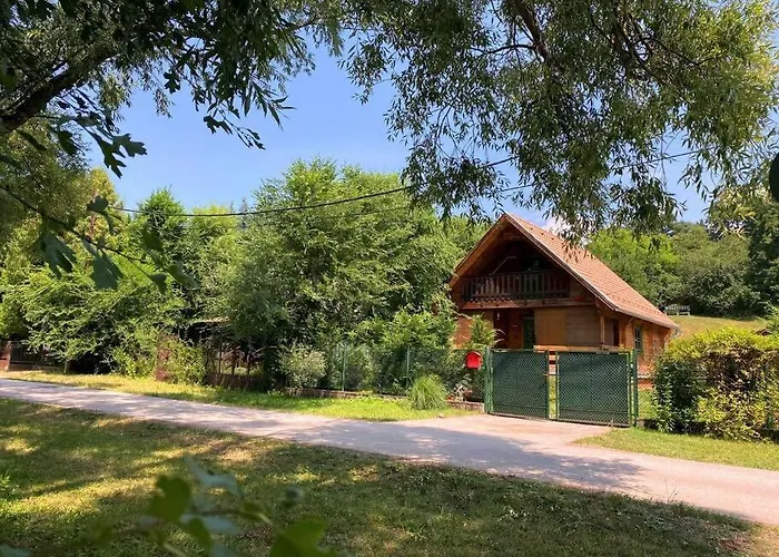 Mannana Haziko Szokolya